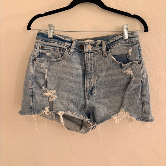 Abercrombie & Fitch Pants - Abercrombie High Rise Mom Short